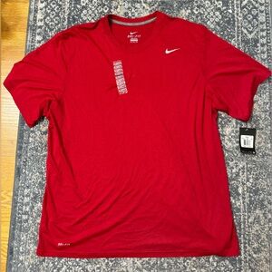 Men’s Nike dry-fit tshirt